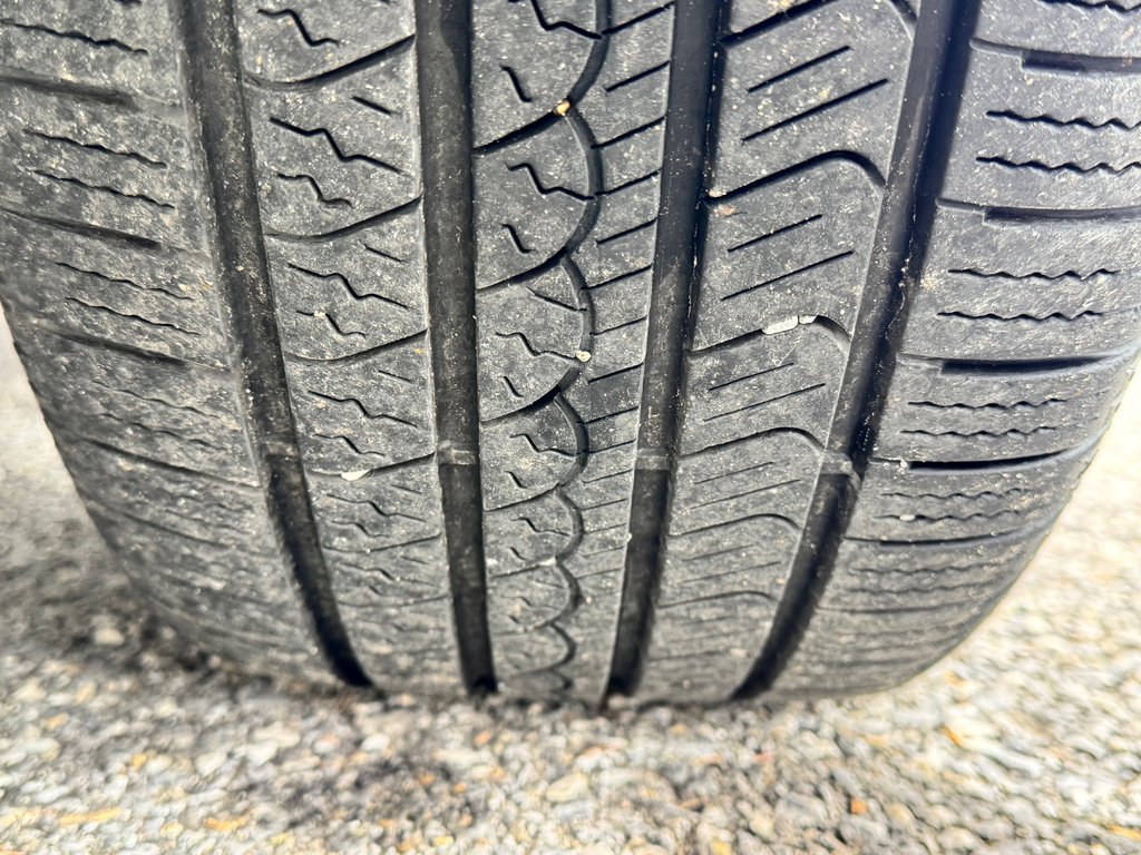 2019 Toyota Highlander XLE AWD / 8 PLACES / GPS / CUIR ET ++++ / in Thetford Mines, Quebec - 17 - w1024h768px