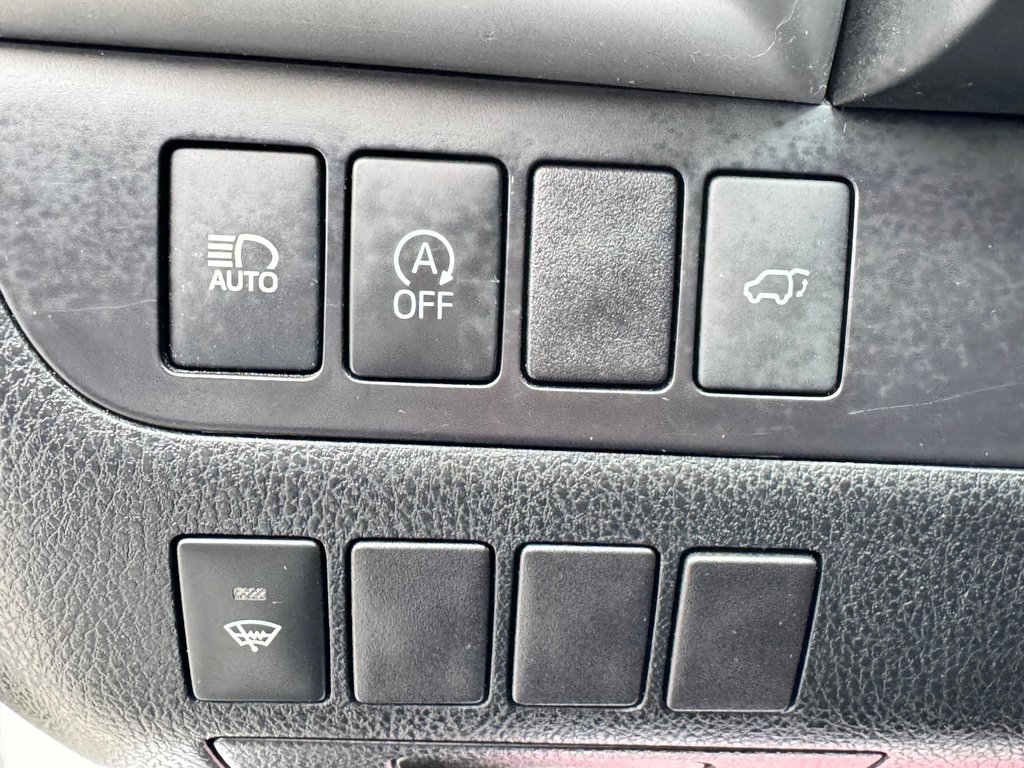 2019 Toyota Highlander XLE AWD / 8 PLACES / GPS / CUIR ET ++++ / in Thetford Mines, Quebec - 40 - w1024h768px