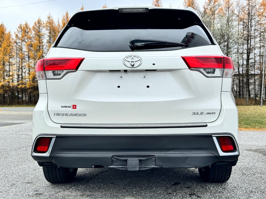 2019 Toyota Highlander XLE AWD / 8 PLACES / GPS / CUIR ET ++++ / in Thetford Mines, Quebec - 29 - w1024h768px