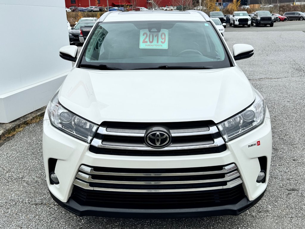 2019 Toyota Highlander XLE AWD / 8 PLACES / GPS / CUIR ET ++++ / in Thetford Mines, Quebec - 2 - w1024h768px