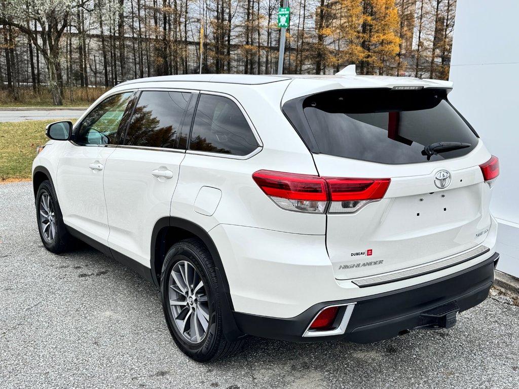 2019 Toyota Highlander XLE AWD / 8 PLACES / GPS / CUIR ET ++++ / in Thetford Mines, Quebec - 6 - w1024h768px