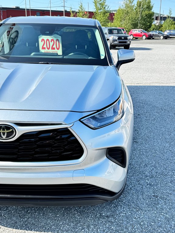 2020 Toyota Highlander LE AWD / PRIX IMBATTABLE / 8 PLACES / in Thetford Mines, Quebec - 9 - w1024h768px