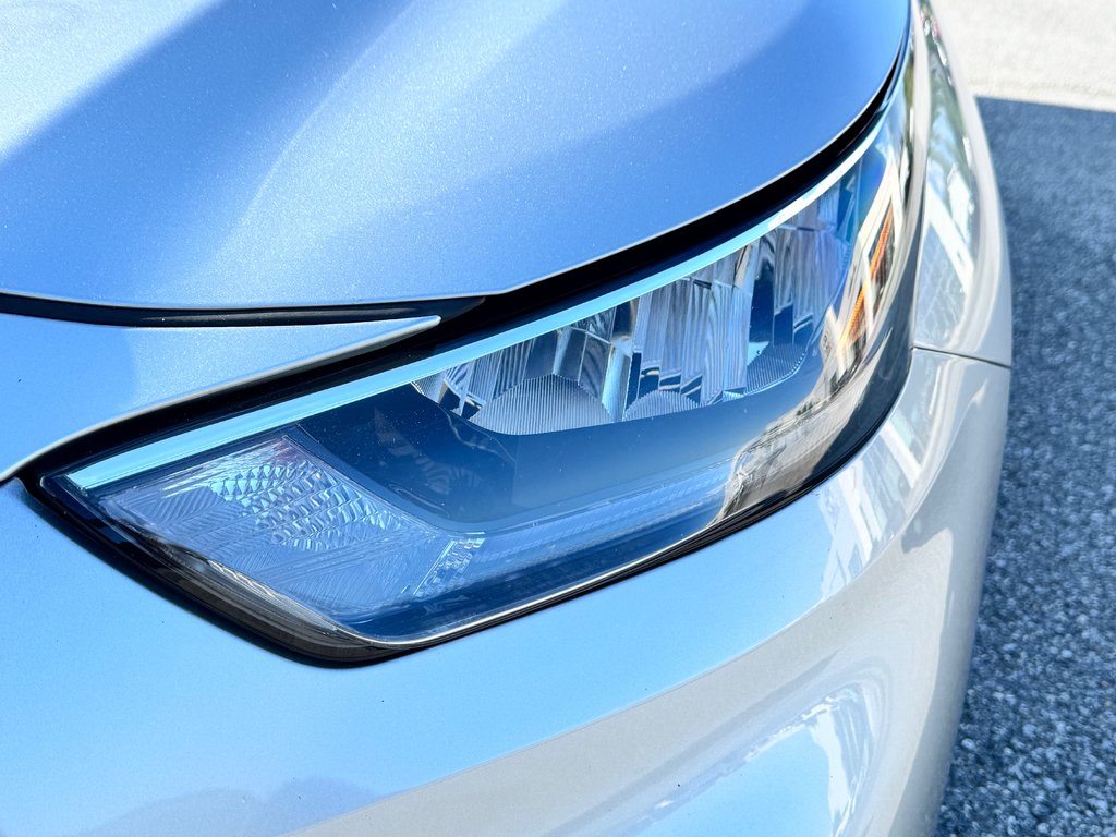 2020 Toyota Highlander LE AWD / PRIX IMBATTABLE / 8 PLACES / in Thetford Mines, Quebec - 11 - w1024h768px