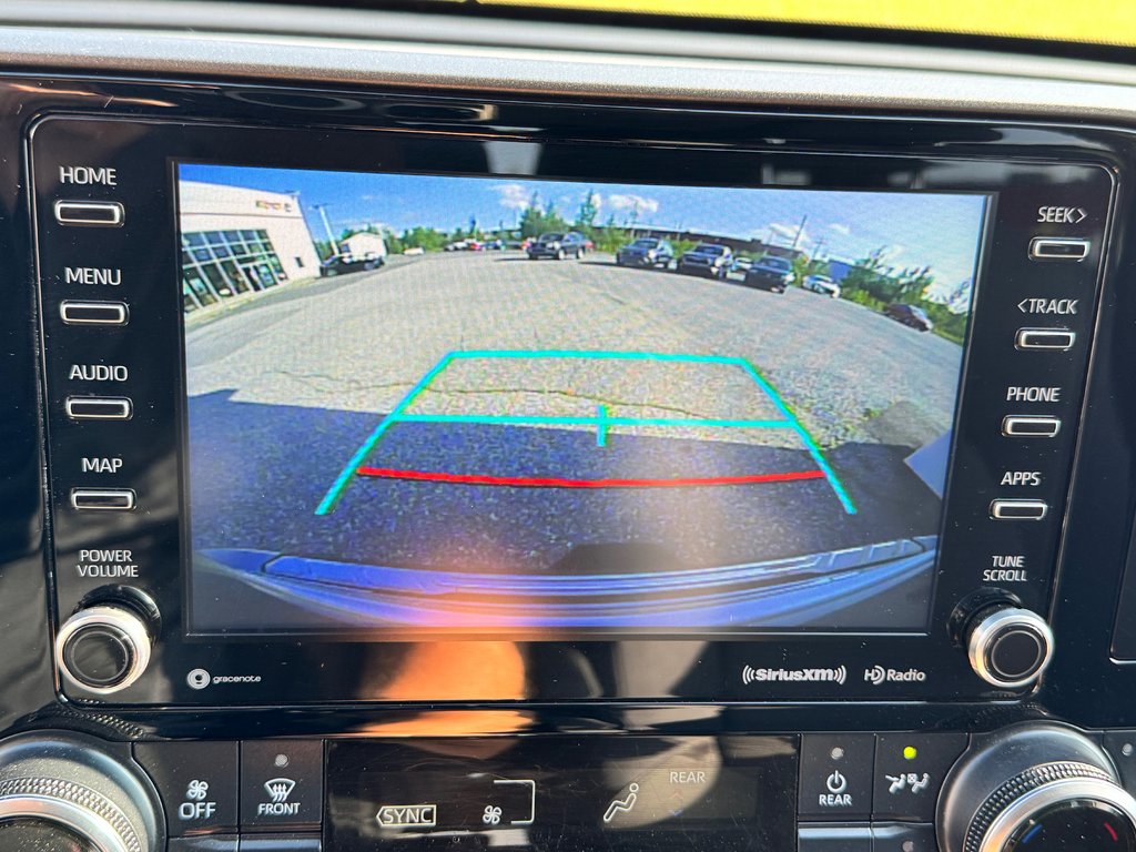 2020 Toyota Highlander LE AWD / PRIX IMBATTABLE / 8 PLACES / in Thetford Mines, Quebec - 41 - w1024h768px