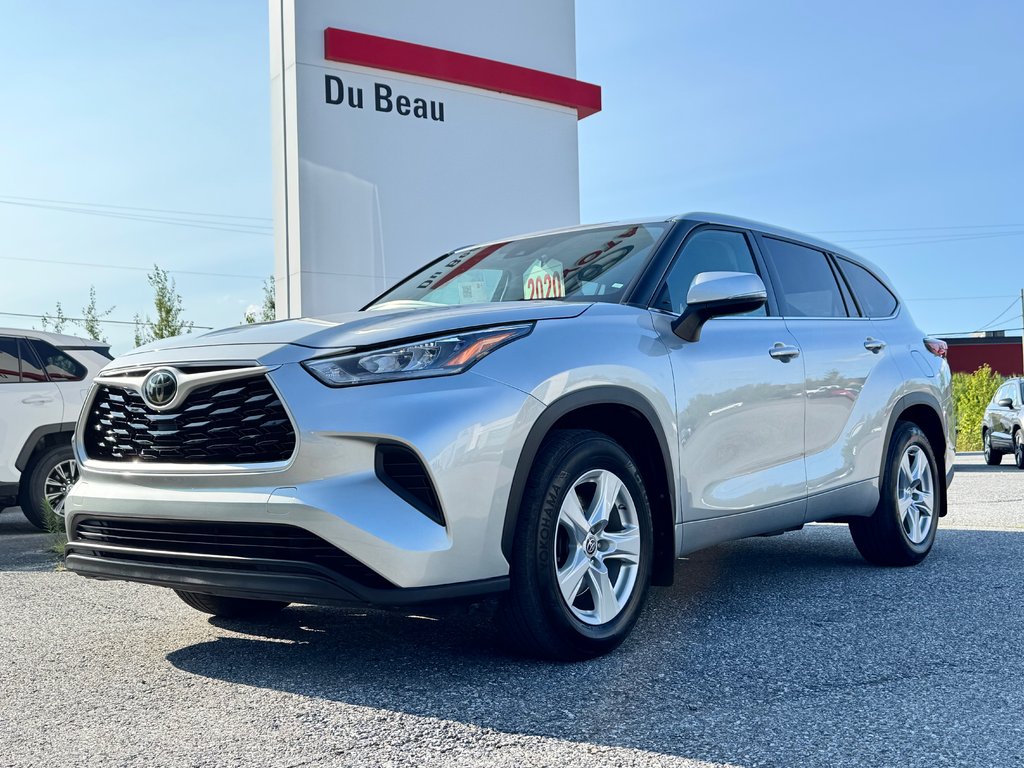 2020 Toyota Highlander LE AWD / PRIX IMBATTABLE / 8 PLACES / in Thetford Mines, Quebec - 2 - w1024h768px