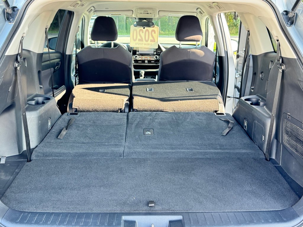 2020 Toyota Highlander LE AWD / PRIX IMBATTABLE / 8 PLACES / in Thetford Mines, Quebec - 69 - w1024h768px