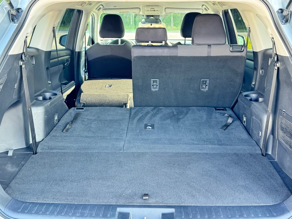 2020 Toyota Highlander LE AWD / PRIX IMBATTABLE / 8 PLACES / in Thetford Mines, Quebec - 68 - w1024h768px