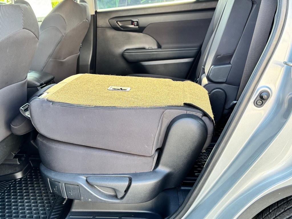 2020 Toyota Highlander LE AWD / PRIX IMBATTABLE / 8 PLACES / in Thetford Mines, Quebec - 60 - w1024h768px