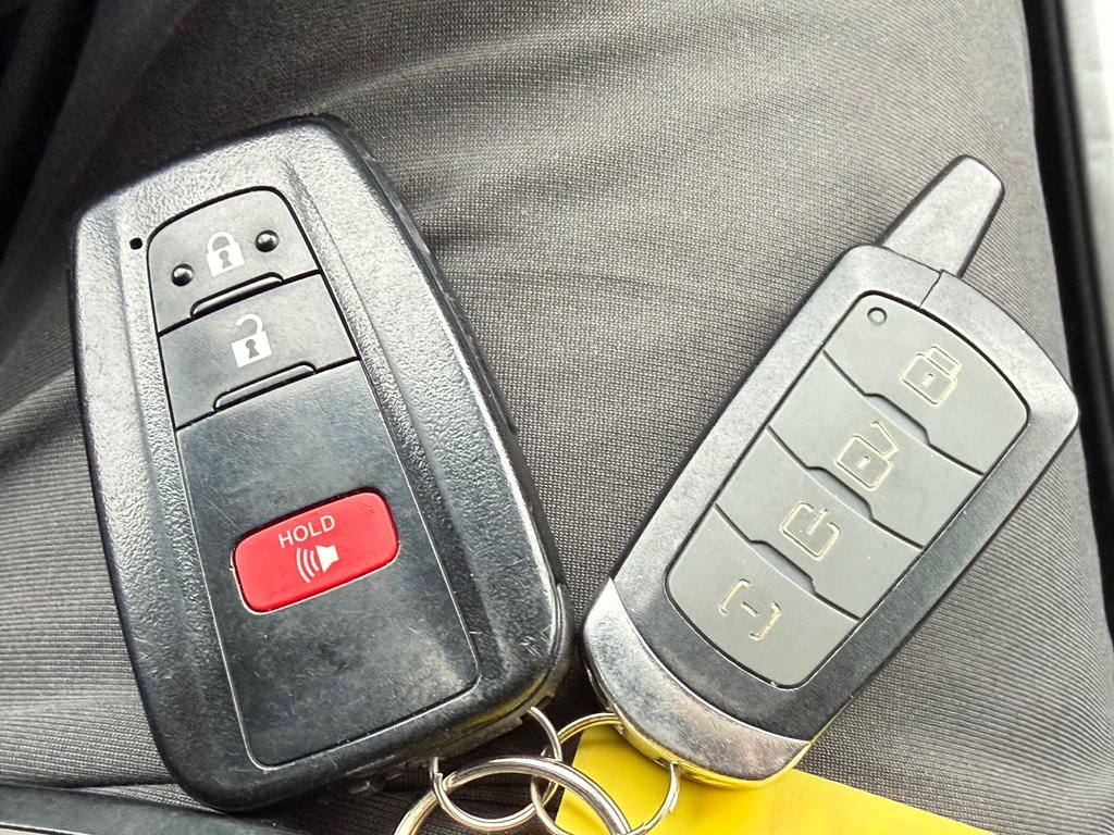 2020 Toyota Highlander LE AWD / 8 PASSAGERS / HITCH TOYOTA / in Thetford Mines, Quebec - 47 - w1024h768px