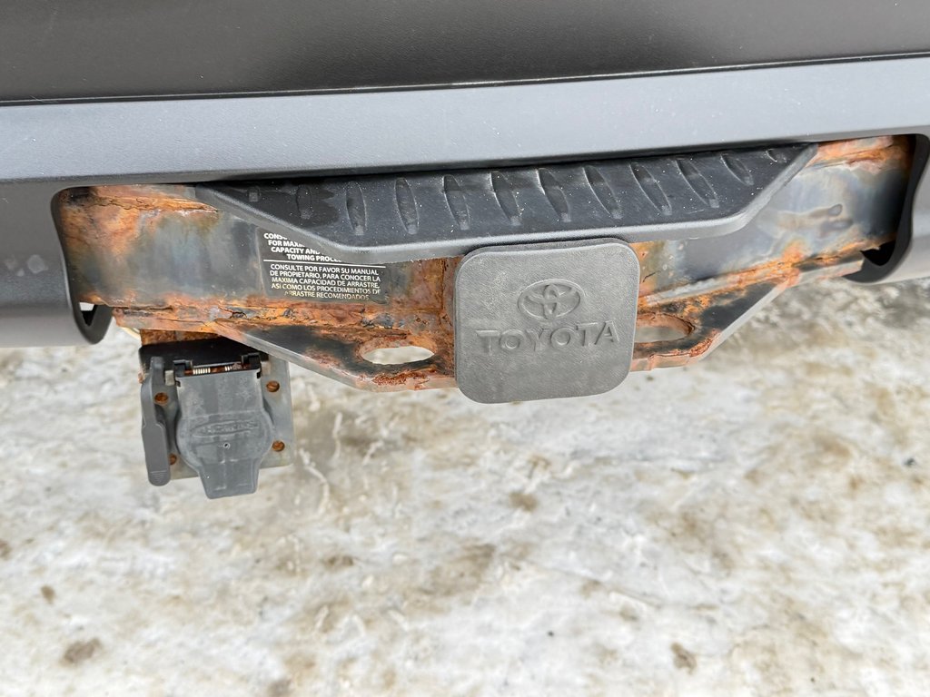 2020 Toyota Highlander LE AWD / 8 PASSAGERS / HITCH TOYOTA / in Thetford Mines, Quebec - 22 - w1024h768px