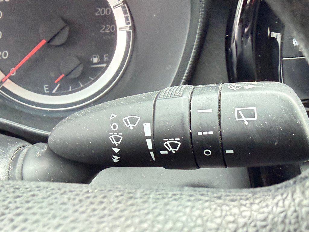 2020 Toyota Highlander LE AWD / 8 PASSAGERS / HITCH TOYOTA / in Thetford Mines, Quebec - 34 - w1024h768px