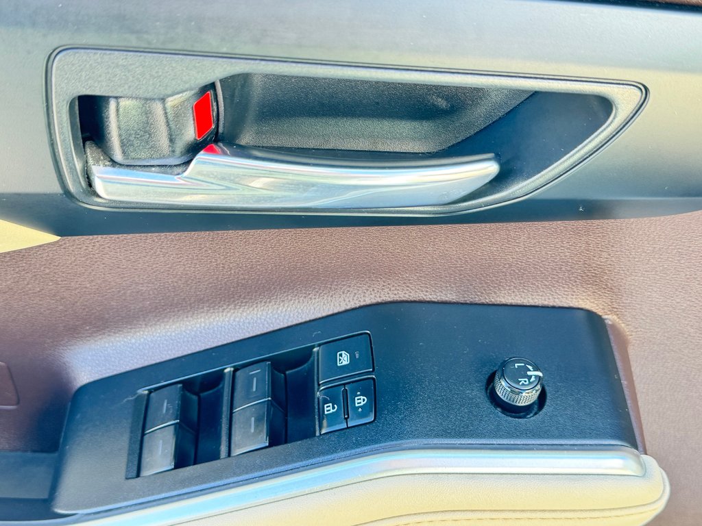 2021 Toyota Highlander HYBRIDE XLE AWD / PRIX PRÉ-ENCAN FAITES VITE !! / in Thetford Mines, Quebec - 33 - w1024h768px