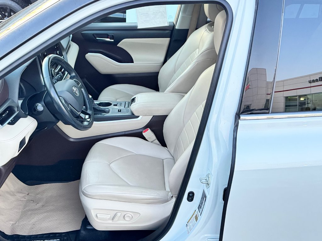 2021 Toyota Highlander HYBRIDE XLE AWD / PRIX PRÉ-ENCAN FAITES VITE !! / in Thetford Mines, Quebec - 35 - w1024h768px