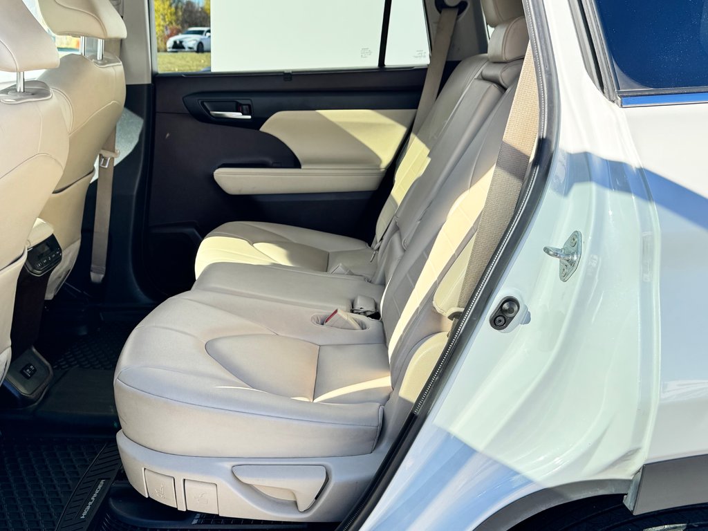 2021 Toyota Highlander HYBRIDE XLE AWD / PRIX PRÉ-ENCAN FAITES VITE !! / in Thetford Mines, Quebec - 63 - w1024h768px
