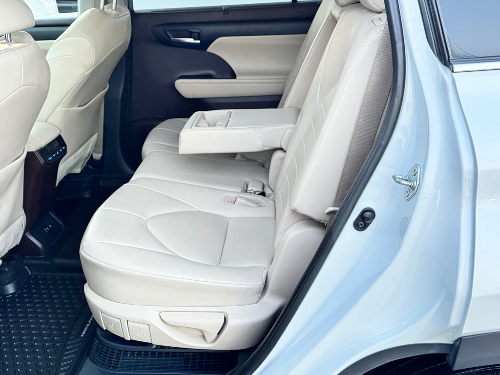 2021 Toyota Highlander HYBRIDE XLE AWD / PRIX PRÉ-ENCAN FAITES VITE !! / in Thetford Mines, Quebec - 63 - w1024h768px