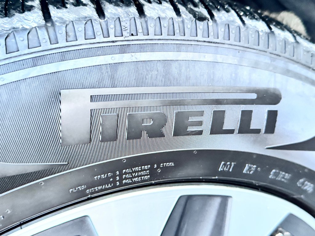 2021 Toyota Highlander HYBRIDE XLE AWD / PRIX PRÉ-ENCAN FAITES VITE !! / in Thetford Mines, Quebec - 17 - w1024h768px