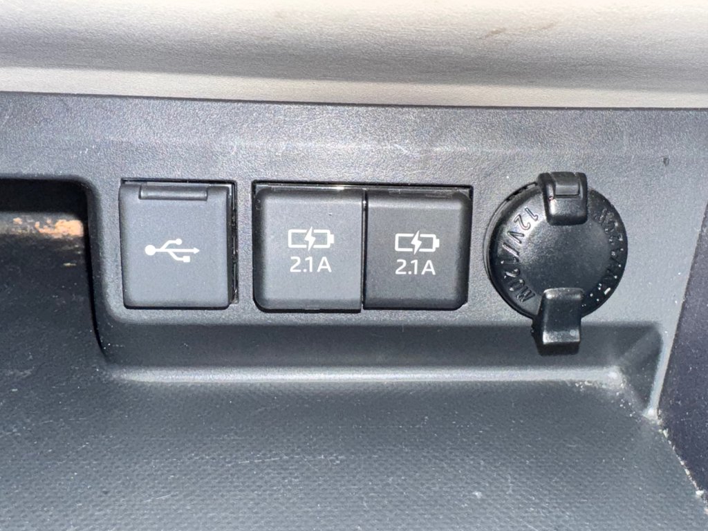 2021 Toyota Highlander HYBRIDE XLE AWD / PRIX PRÉ-ENCAN FAITES VITE !! / in Thetford Mines, Quebec - 50 - w1024h768px