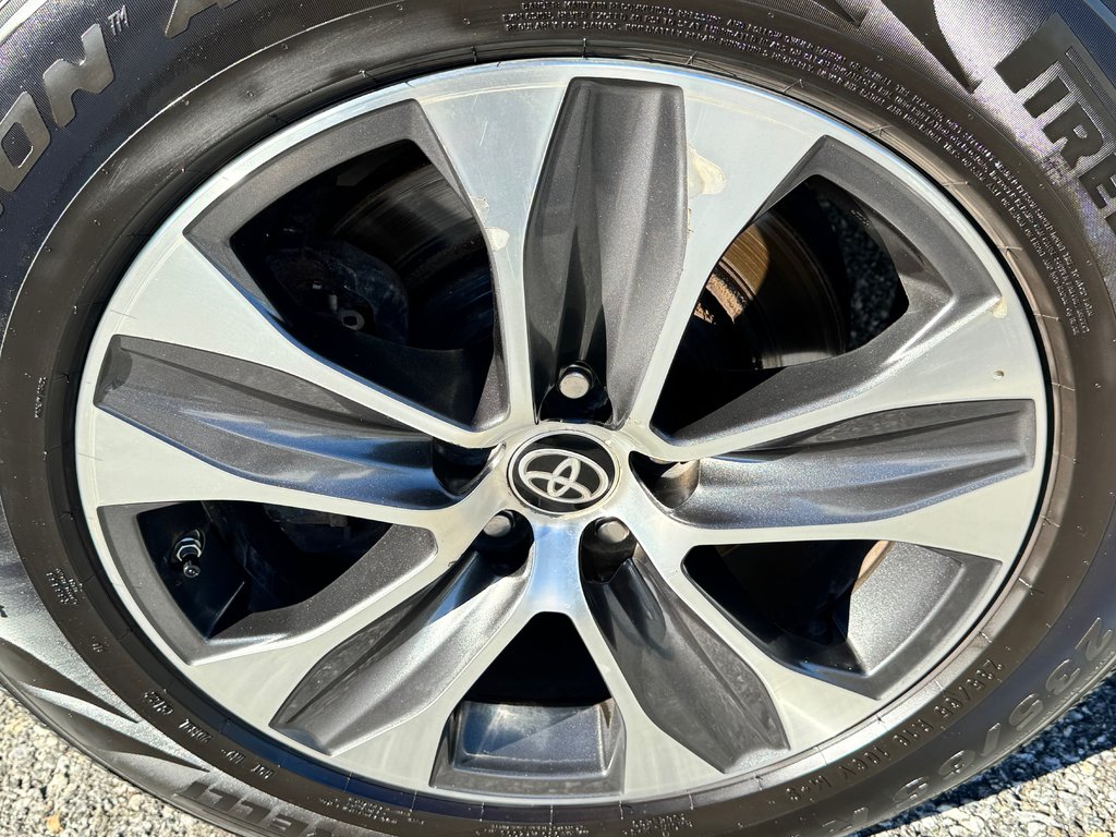 2021 Toyota Highlander HYBRIDE XLE AWD / PRIX PRÉ-ENCAN FAITES VITE !! / in Thetford Mines, Quebec - 16 - w1024h768px