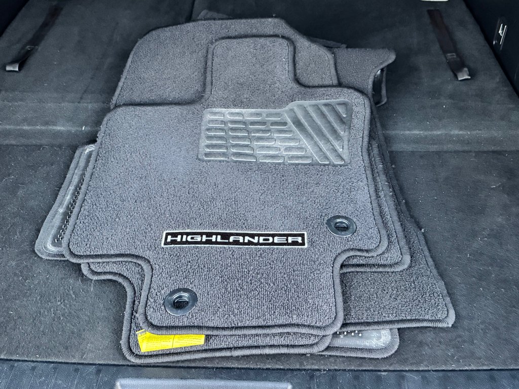 2021 Toyota Highlander HYBRIDE XLE AWD / PRIX PRÉ-ENCAN FAITES VITE !! / in Thetford Mines, Quebec - 72 - w1024h768px