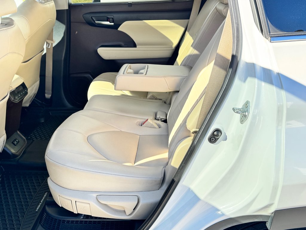 2021 Toyota Highlander HYBRIDE XLE AWD / PRIX PRÉ-ENCAN FAITES VITE !! / in Thetford Mines, Quebec - 64 - w1024h768px