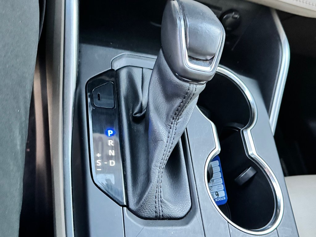 2021 Toyota Highlander HYBRIDE XLE AWD / PRIX PRÉ-ENCAN FAITES VITE !! / in Thetford Mines, Quebec - 51 - w1024h768px