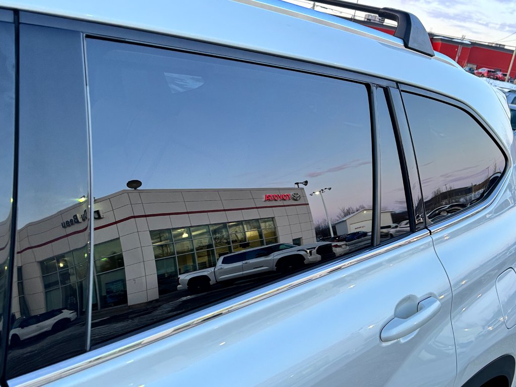 2021 Toyota Highlander HYBRIDE XLE AWD / PRIX PRÉ-ENCAN FAITES VITE !! / in Thetford Mines, Quebec - 24 - w1024h768px