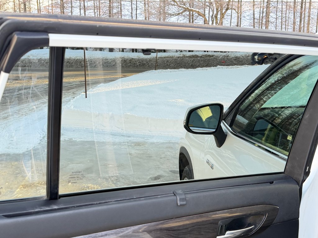 Toyota Highlander HYBRIDE LIMITED AWD / 8 PASSAGERS / 2021 à Thetford Mines, Québec - 65 - w1024h768px