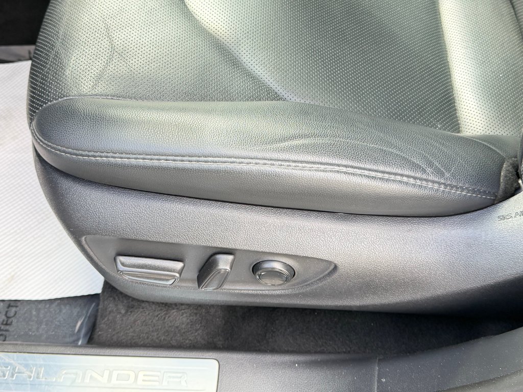 Toyota Highlander LIMITED AWD / 8 PLACES / AUBAINE A SAISIR / 2021 à Thetford Mines, Québec - 36 - w1024h768px