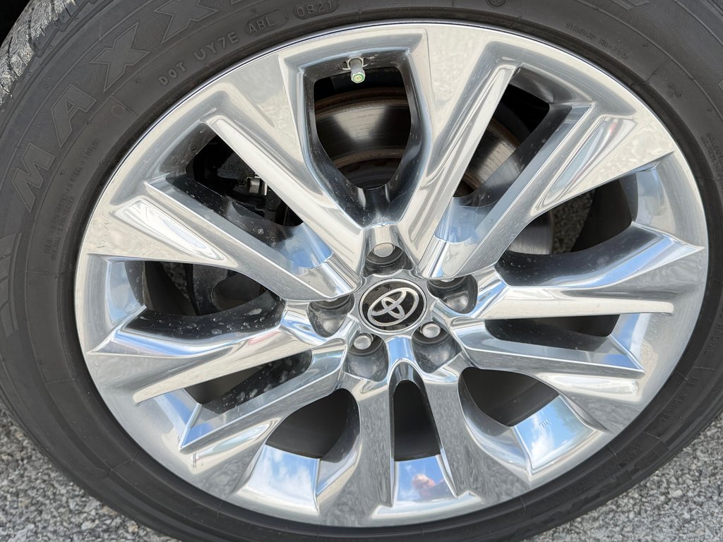 Toyota Highlander LIMITED AWD / 8 PLACES / AUBAINE A SAISIR / 2021 à Thetford Mines, Québec - 16 - w1024h768px