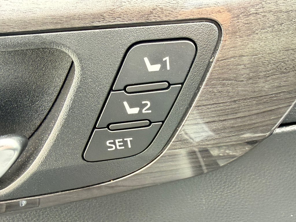 Toyota Highlander LIMITED AWD / 8 PLACES / AUBAINE A SAISIR / 2021 à Thetford Mines, Québec - 33 - w1024h768px