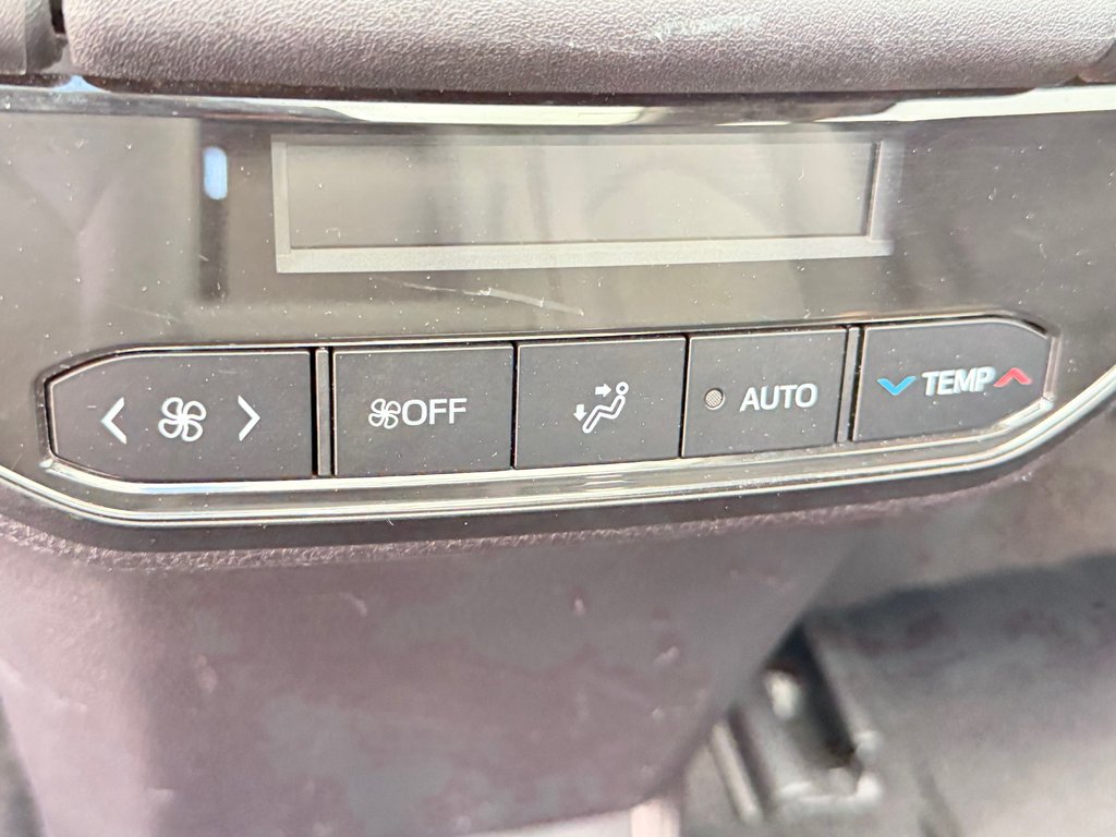 Toyota Highlander LIMITED AWD / 8 PLACES / AUBAINE A SAISIR / 2021 à Thetford Mines, Québec - 69 - w1024h768px