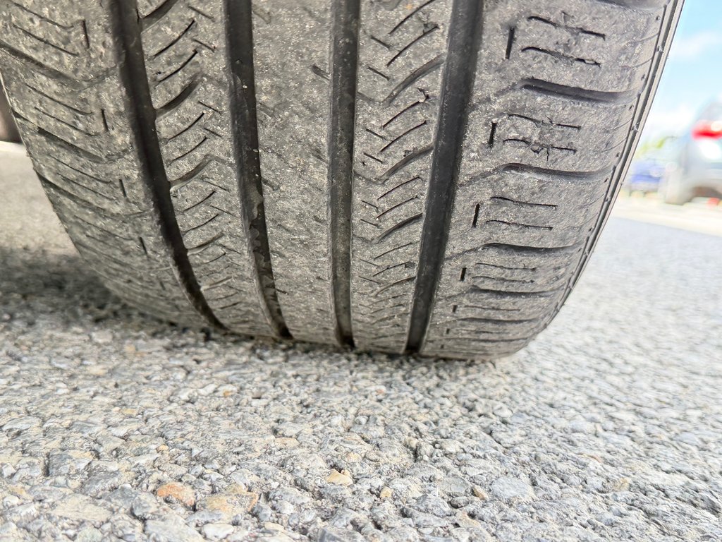 Toyota Highlander LIMITED AWD / 8 PLACES / AUBAINE A SAISIR / 2021 à Thetford Mines, Québec - 17 - w1024h768px
