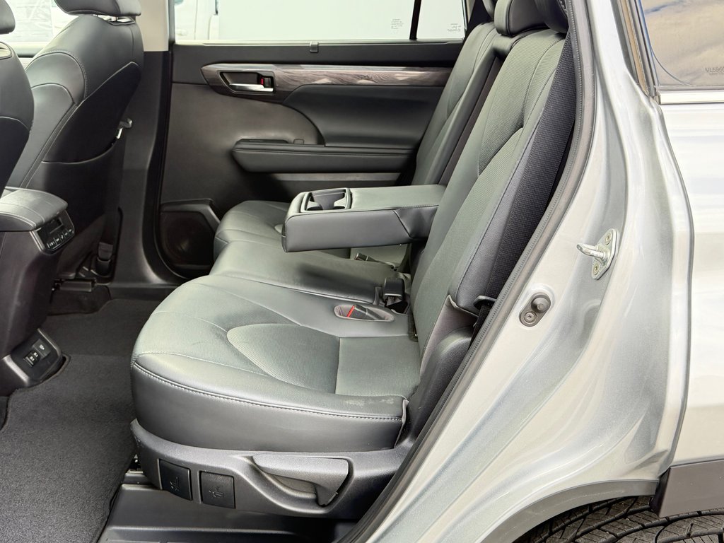Toyota Highlander LIMITED AWD / 8 PLACES / AUBAINE A SAISIR / 2021 à Thetford Mines, Québec - 67 - w1024h768px