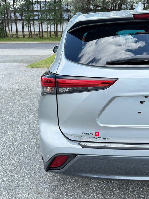 Toyota Highlander LIMITED AWD / 8 PLACES / AUBAINE A SAISIR / 2021 à Thetford Mines, Québec - 22 - w1024h768px