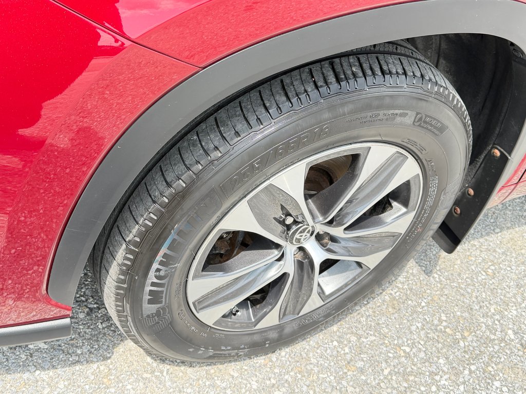 2021 Toyota Highlander XLE AWD / TRÈS BAS KILOS / 8 PASSAGERS / in Thetford Mines, Quebec - 15 - w1024h768px