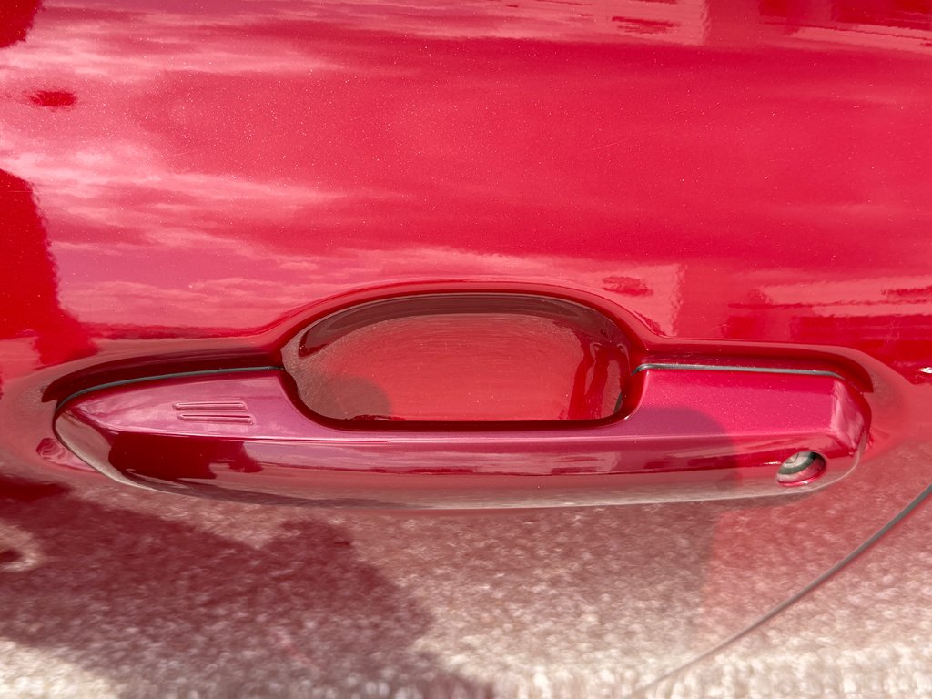 2021 Toyota Highlander XLE AWD / TRÈS BAS KILOS / 8 PASSAGERS / in Thetford Mines, Quebec - 21 - w1024h768px