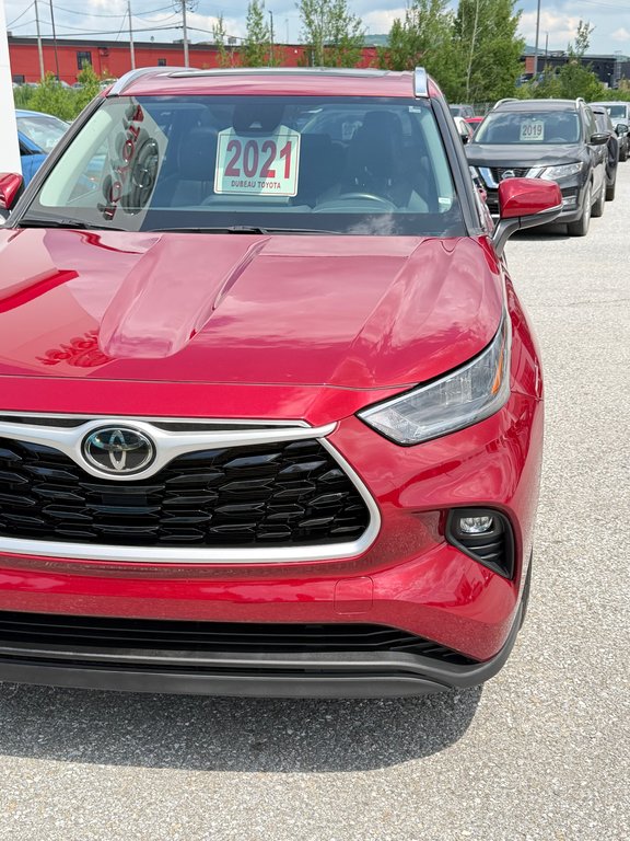 2021 Toyota Highlander XLE AWD / TRÈS BAS KILOS / 8 PASSAGERS / in Thetford Mines, Quebec - 10 - w1024h768px