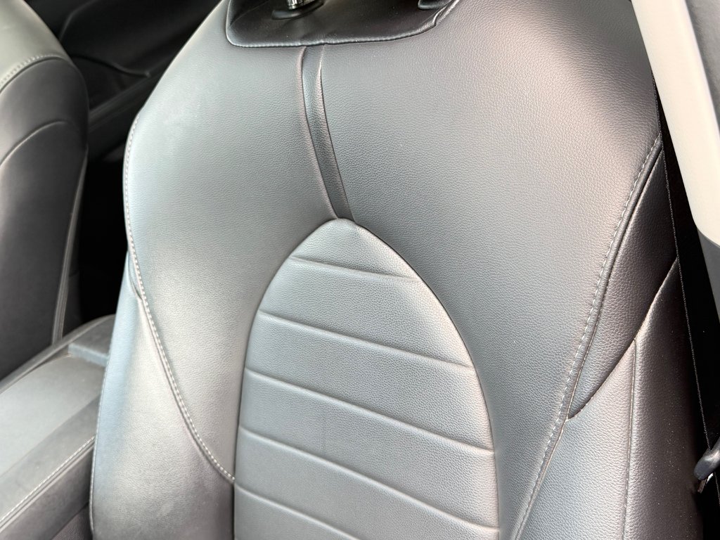 2021 Toyota Highlander XLE AWD / TRÈS BAS KILOS / 8 PASSAGERS / in Thetford Mines, Quebec - 35 - w1024h768px
