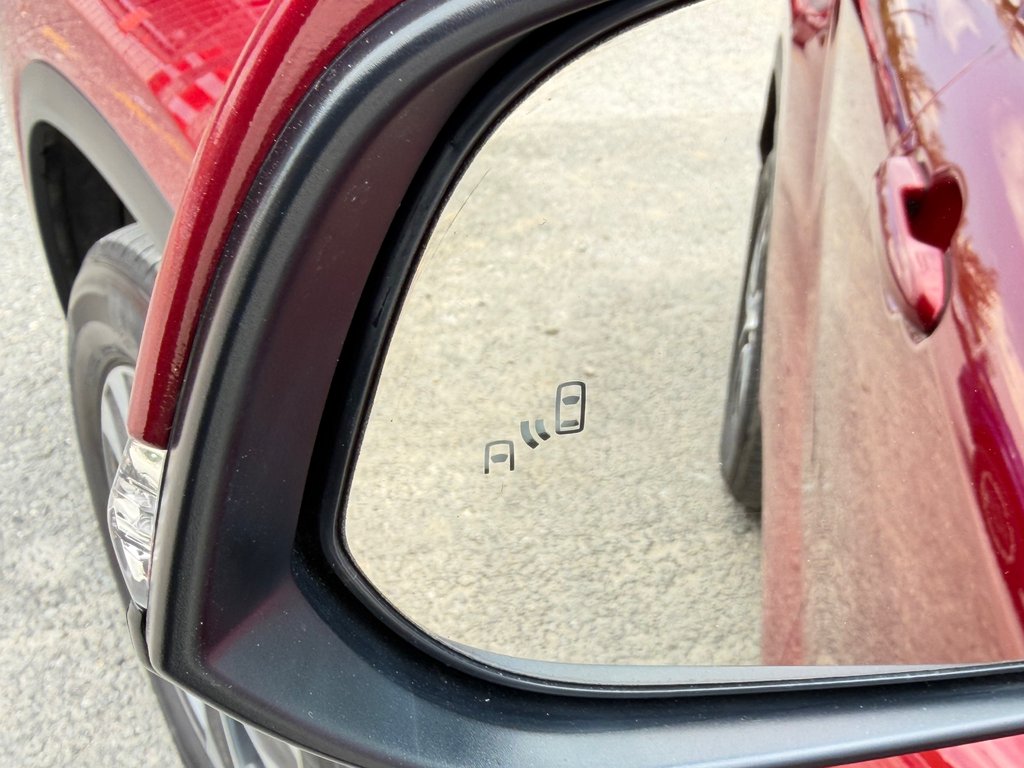 2021 Toyota Highlander XLE AWD / TRÈS BAS KILOS / 8 PASSAGERS / in Thetford Mines, Quebec - 29 - w1024h768px