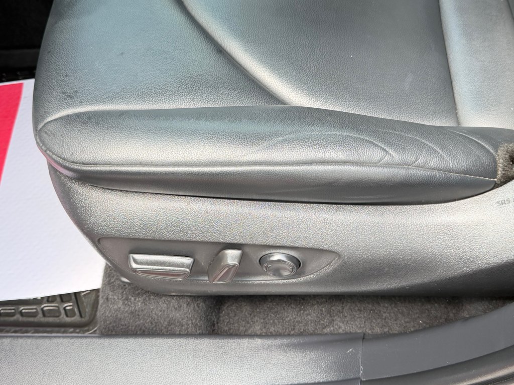 2021 Toyota Highlander XLE AWD / TRÈS BAS KILOS / 8 PASSAGERS / in Thetford Mines, Quebec - 34 - w1024h768px
