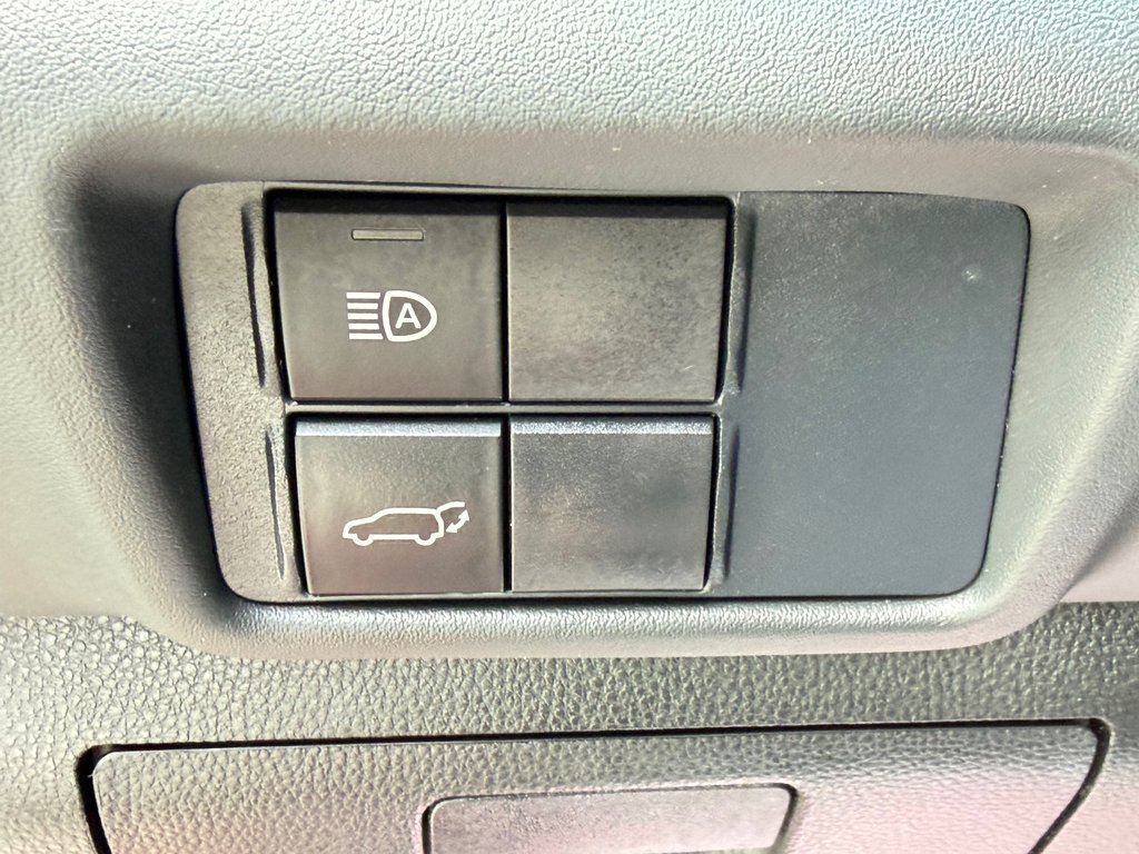 2021 Toyota Highlander XLE AWD / TRÈS BAS KILOS / 8 PASSAGERS / in Thetford Mines, Quebec - 36 - w1024h768px