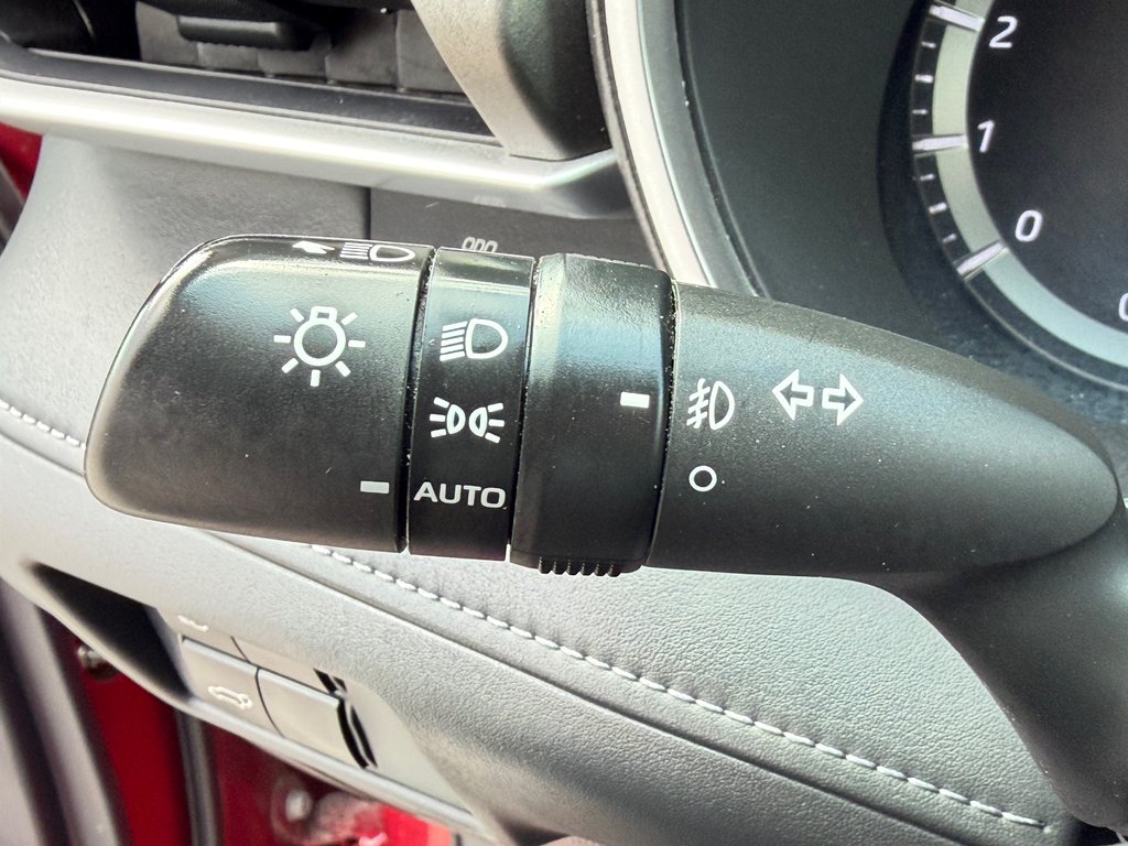 2021 Toyota Highlander XLE AWD / TRÈS BAS KILOS / 8 PASSAGERS / in Thetford Mines, Quebec - 39 - w1024h768px