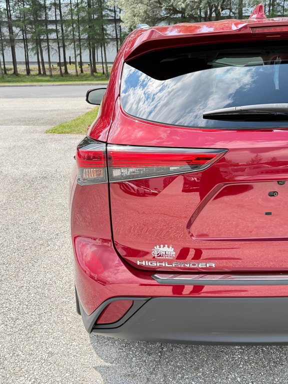2021 Toyota Highlander XLE AWD / TRÈS BAS KILOS / 8 PASSAGERS / in Thetford Mines, Quebec - 23 - w1024h768px