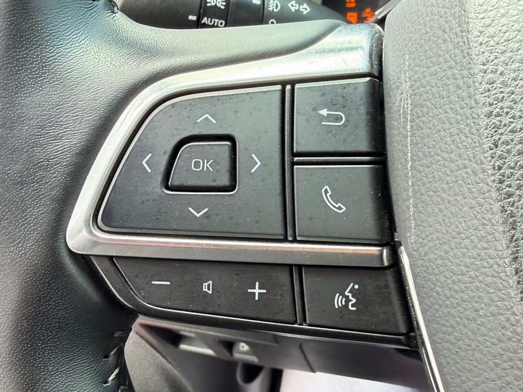 2021 Toyota Highlander XLE AWD / TRÈS BAS KILOS / 8 PASSAGERS / in Thetford Mines, Quebec - 38 - w1024h768px