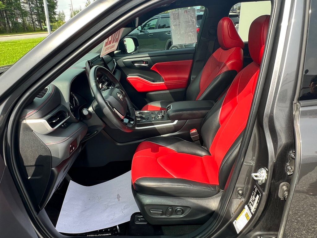 2022  Highlander XSE / INTERIEUR : ROUGE / WOW / VITRES TEINTÉS / IMPECCABLE in Thetford Mines, Quebec - 21 - w1024h768px