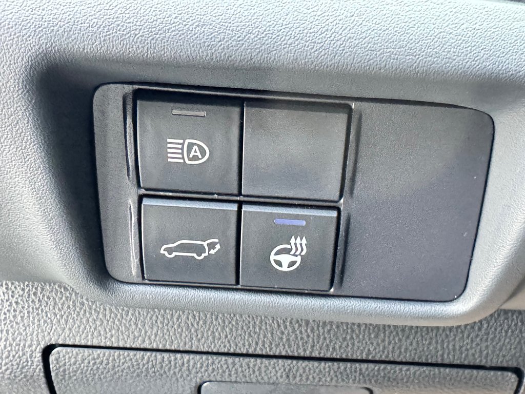 2022 Toyota Highlander LIMITED / BARRE DE TOIT / 7 PASSAGERS / HITCH D'ORIGINE / in Thetford Mines, Quebec - 40 - w1024h768px