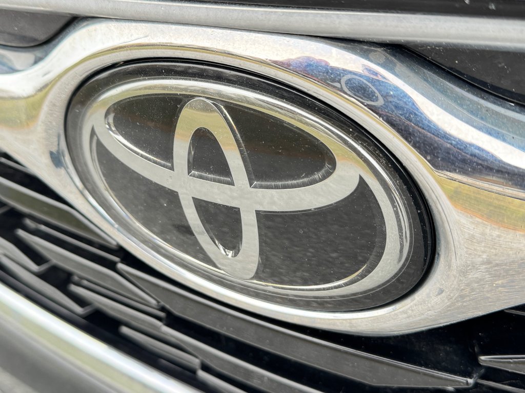 2022 Toyota Highlander LIMITED / BARRE DE TOIT / 7 PASSAGERS / HITCH D'ORIGINE / in Thetford Mines, Quebec - 12 - w1024h768px