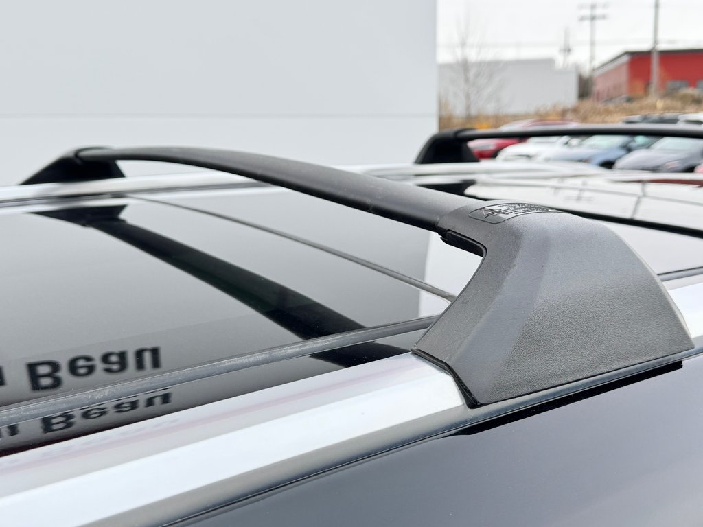 2022 Toyota Highlander LIMITED / BARRE DE TOIT / 7 PASSAGERS / HITCH D'ORIGINE / in Thetford Mines, Quebec - 20 - w1024h768px