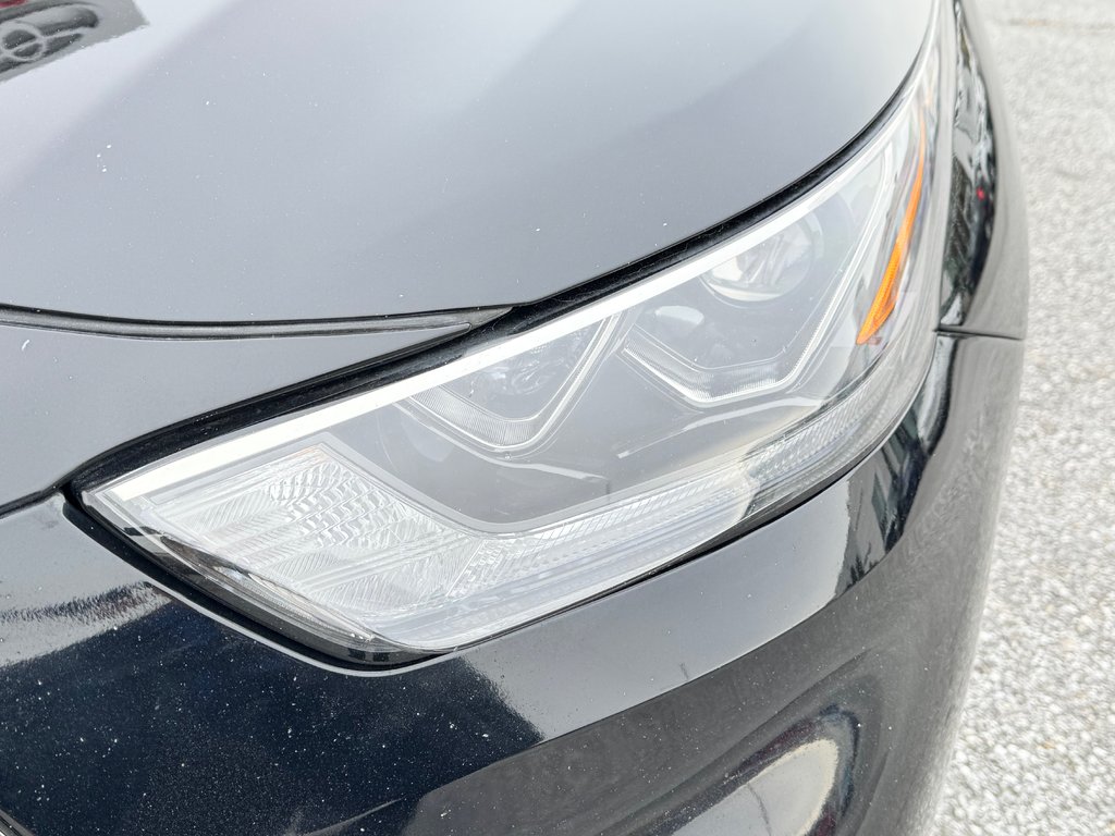 2022 Toyota Highlander LIMITED / BARRE DE TOIT / 7 PASSAGERS / HITCH D'ORIGINE / in Thetford Mines, Quebec - 10 - w1024h768px