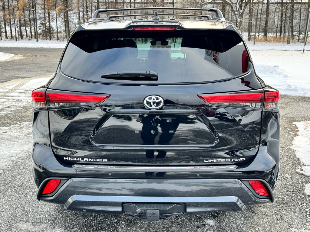2022 Toyota Highlander LIMITED / BARRE DE TOIT / 7 PASSAGERS / HITCH D'ORIGINE / in Thetford Mines, Quebec - 5 - w1024h768px